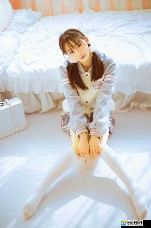 白丝校🌸脱白丝让我c背后：一场关于选择与成长的深度对话